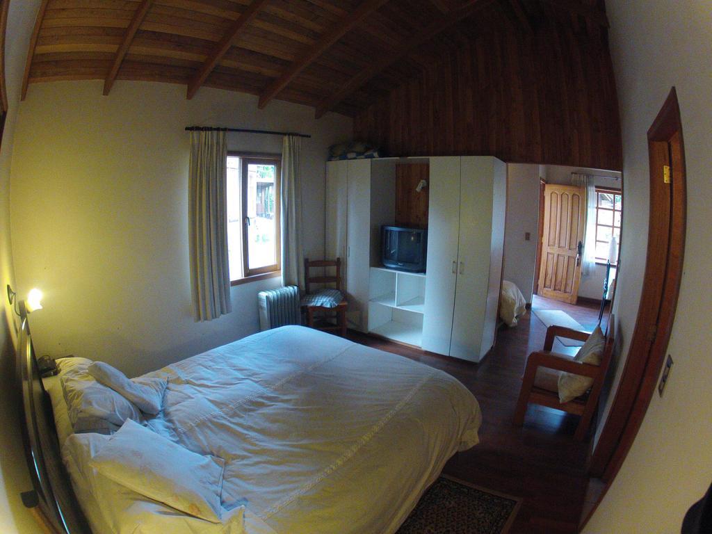 Cabanas Santa Maria Pucón Rum bild